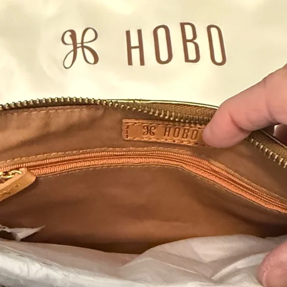 HOBO Metallic Gold Wristlet - Picture 7 of 8